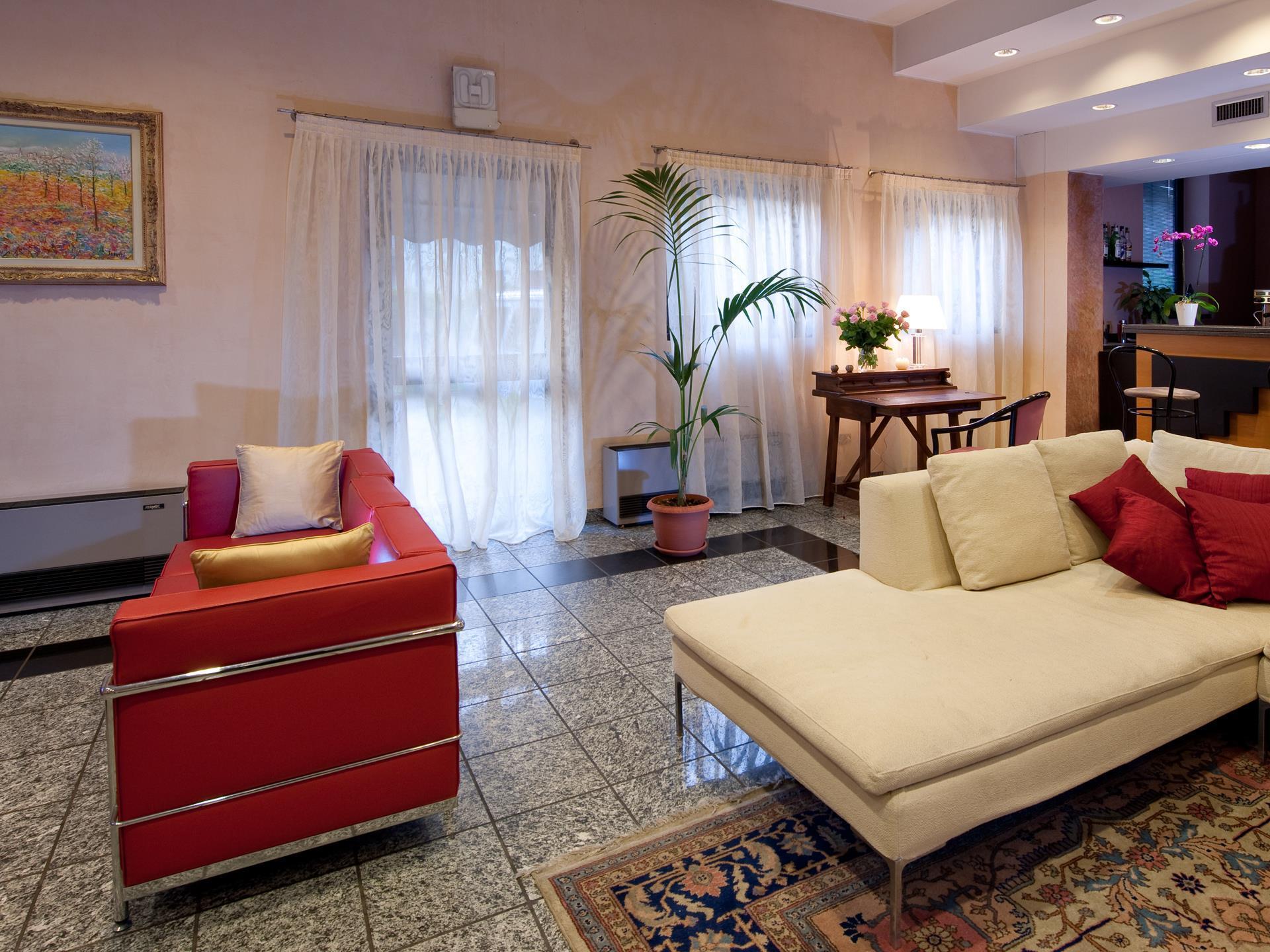 Hotel Comtur Binasco Dış mekan fotoğraf
