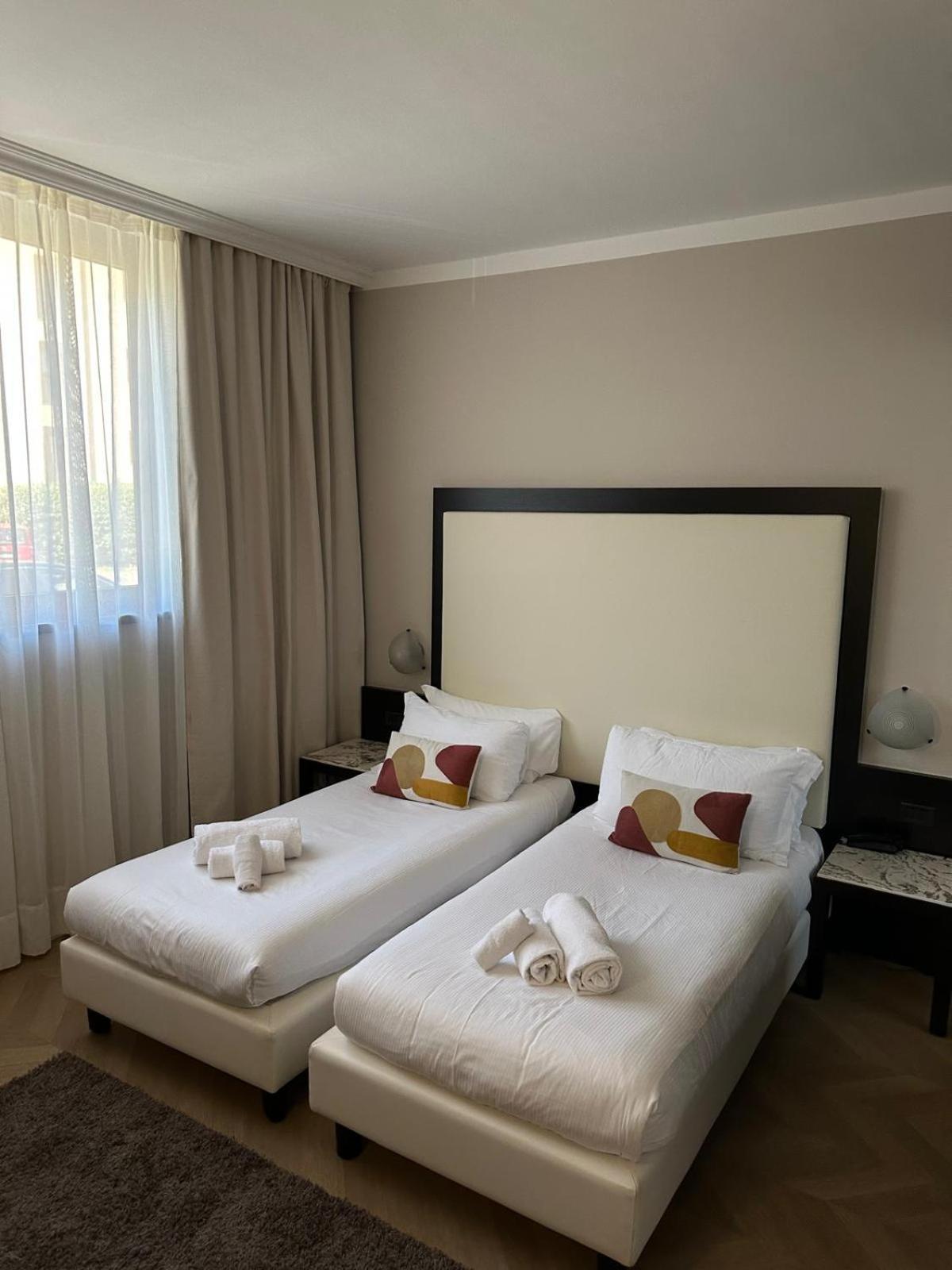 Hotel Comtur Binasco Dış mekan fotoğraf